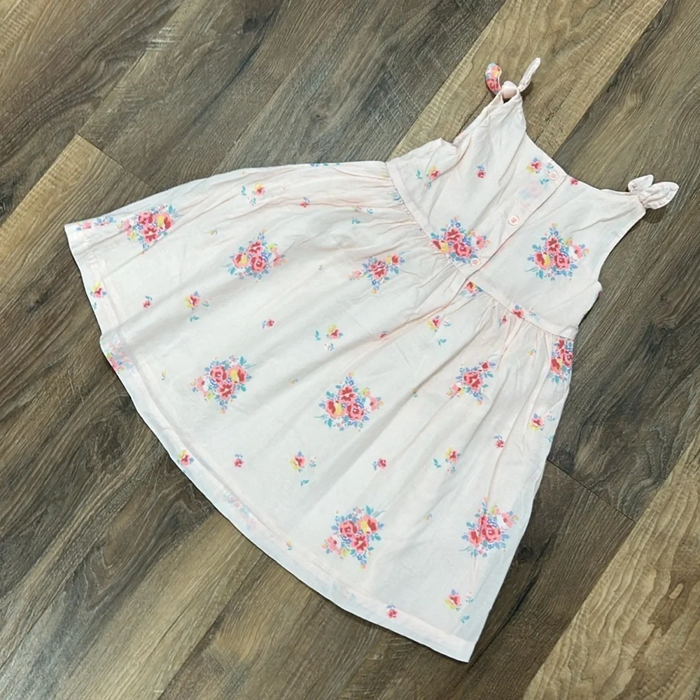 OshKosh B’Gosh Girls pink beautiful floral dress size 3T. 100% cotton lined